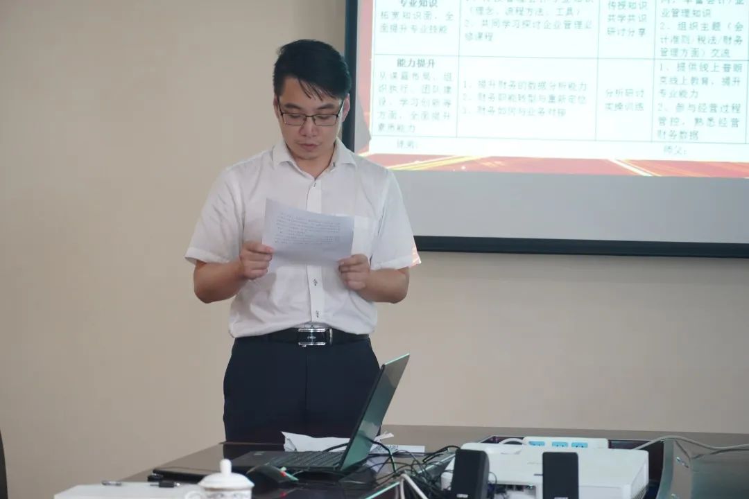 <a href=http://www.fzytsz.cn target=_blank class=infotextkey><a href=http://www.fzytsz.cn target=_blank class=infotextkey>雙良</a>環(huán)境</a>“師帶徒”簽約儀式圓滿落幕