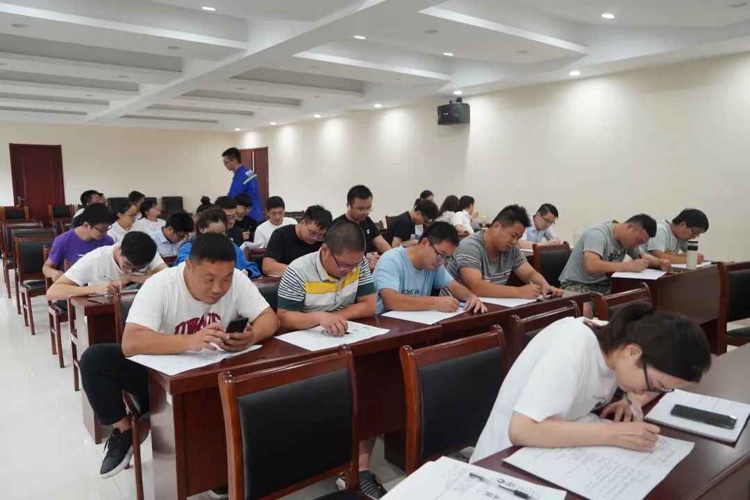 <a href=http://www.fzytsz.cn target=_blank class=infotextkey><a href=http://www.fzytsz.cn target=_blank class=infotextkey>雙良</a>環(huán)境</a>安全培訓(xùn)“拍了拍”你